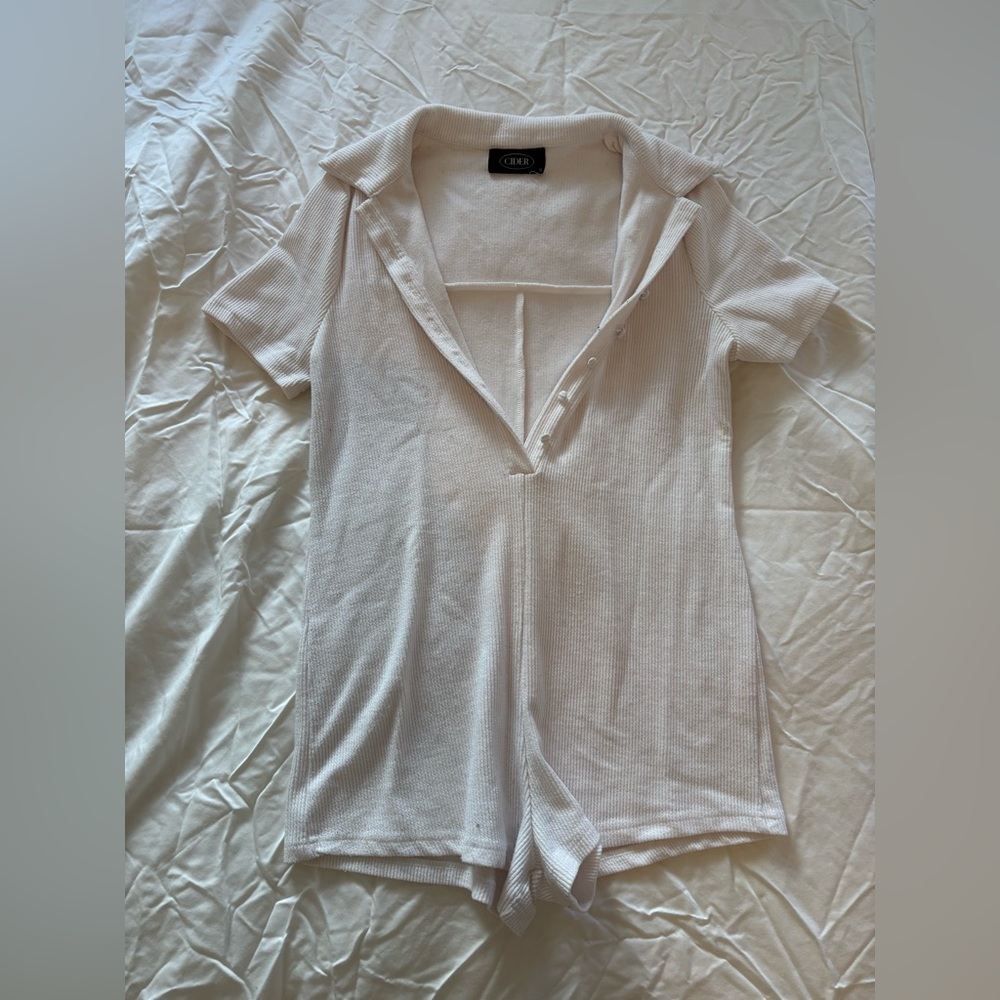 White ribbed romper/cover-up
